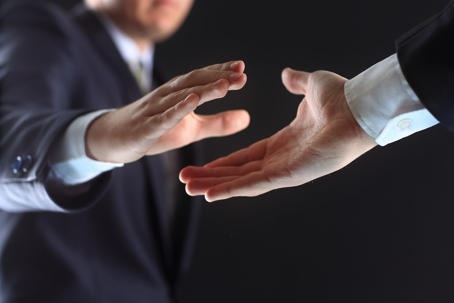 死刑緩期執(zhí)行新規(guī)：減刑時間限制，上海刑事辯護(hù)律師如何應(yīng)對？