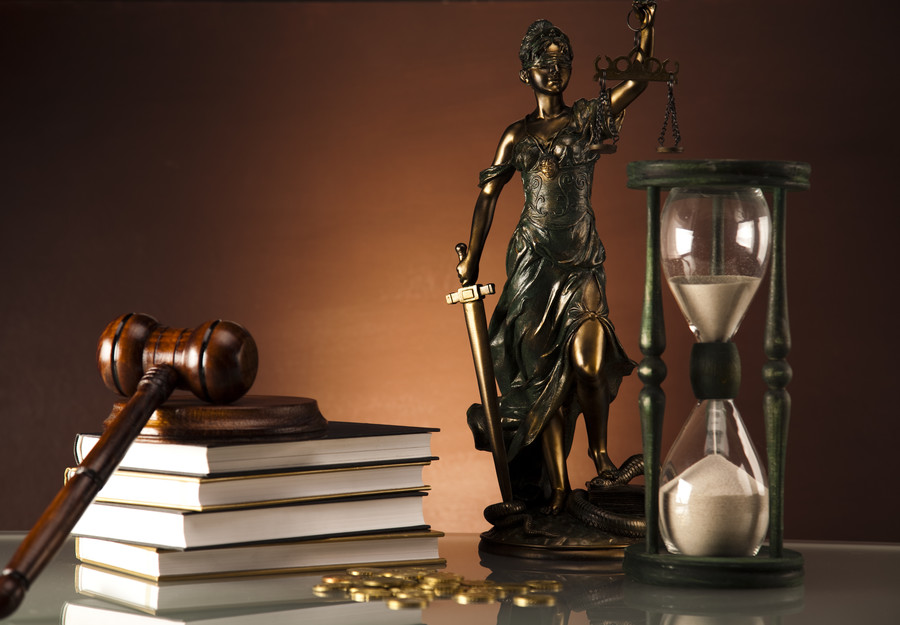 抉擇之間：上海取保候審律師解析律師告知被告取保候審風險與后果的法律道路