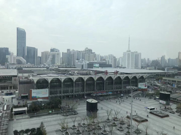 上海資深刑事案件律師來講講未成年人犯罪法定刑為三年以上能否免予刑事處罰
