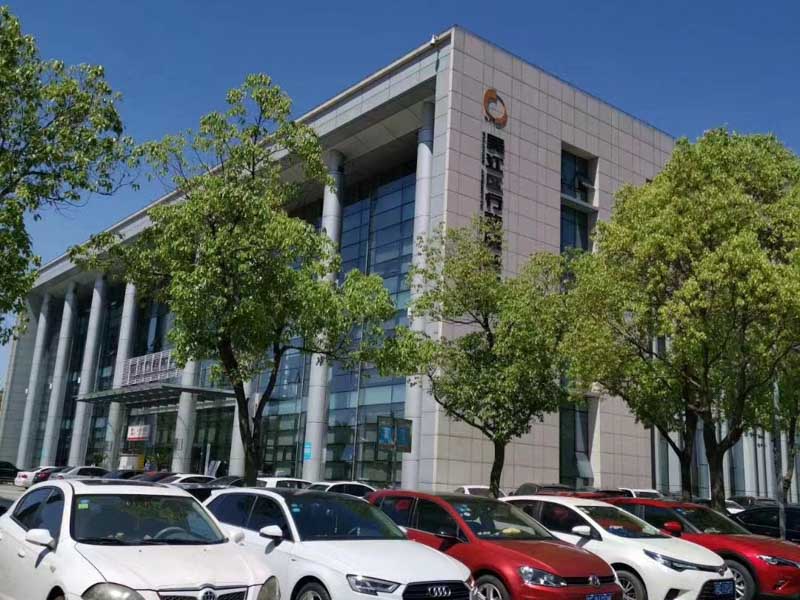 上海打刑事案件的律師來講講非法進入他人共同租住的房屋搶劫是否屬于入戶搶劫