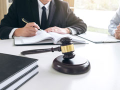 <b>揭秘上海刑事辯護律師視角下的非法占有罪：如何界定與辯護？</b>